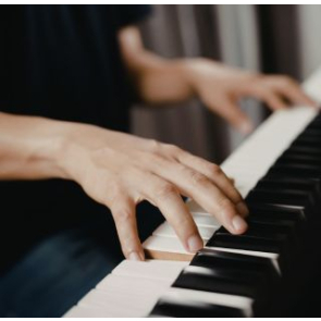 Sarau musical com Plínio Cutait